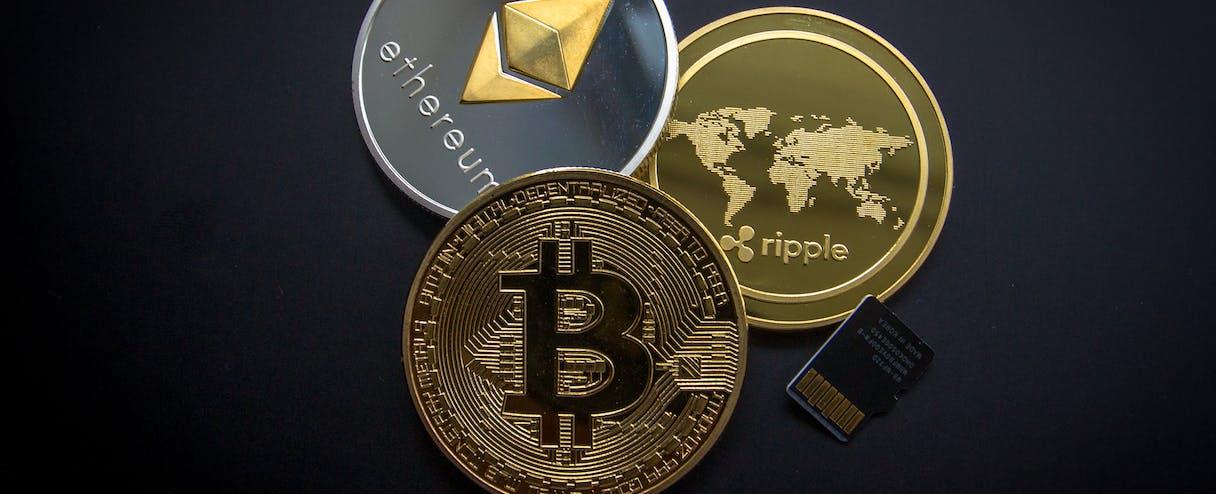 The benefits and challenges of accepting cryptocurrencies in your e-commerce